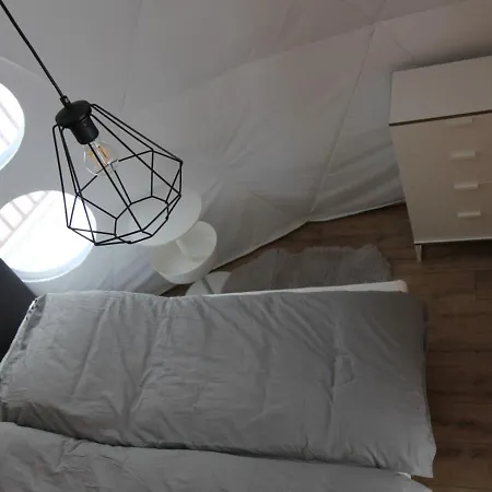 Glamping Gliczarow Klapnioki * Lesnica (Lesser Poland)