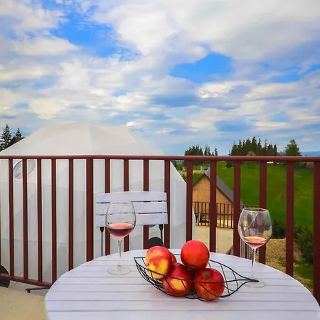 Bed & Breakfast Glamping Gliczarow Klapnioki *