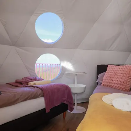 Glamping Gliczarow Klapnioki Bed & Breakfast