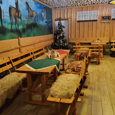 Bed & Breakfast Glamping Gliczarow Klapnioki