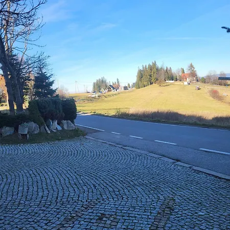 Glamping Gliczarow Klapnioki לינה וארוחת בוקר *