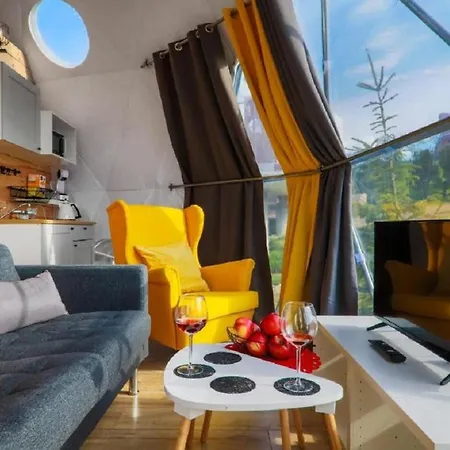 Glamping Gliczarow Klapnioki לינה וארוחת בוקר