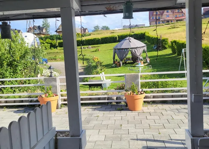 Glamping Gliczarow Klapnioki Couette-café Leśnica