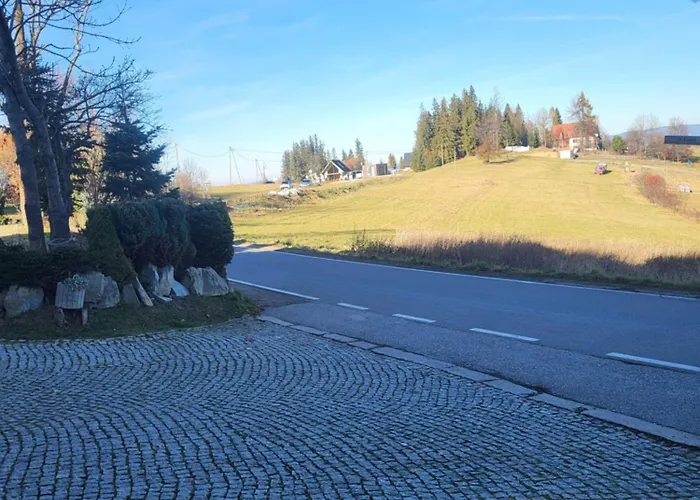 Glamping Gliczarow Klapnioki Couette-café *